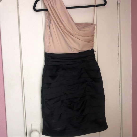 Express One Shoulder Ruched Bodycon Dress - Picture 2 of 5
